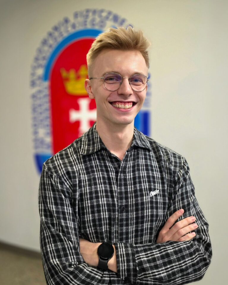 Łukasz Poniatowski, fizjoterapeuta, doktorant AWFiS